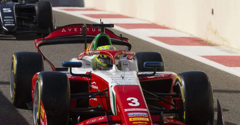 R14 Abu Dhabi - FIA Formula 2 Race 1 Report