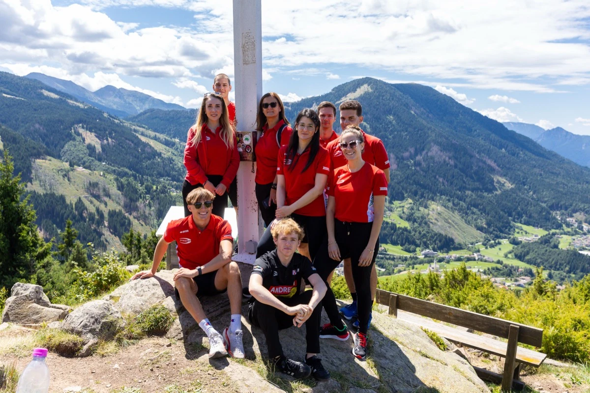 ​​​​​​​Team moves forward with social and environmental commitment