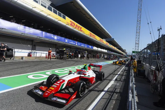 Leon, PREMA score points finish in Sprint Race