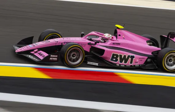 PREMA posts top-10 result in tricky qualifying