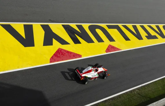 Slater takes podium finish, stays on top at Barcelona